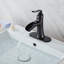 Robinet pour lavabo de salle de bain monotrou en cascade-86231547
