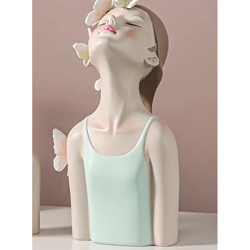 Artistic Ornament, 8.07" H x 4.53" W x 3.74" D