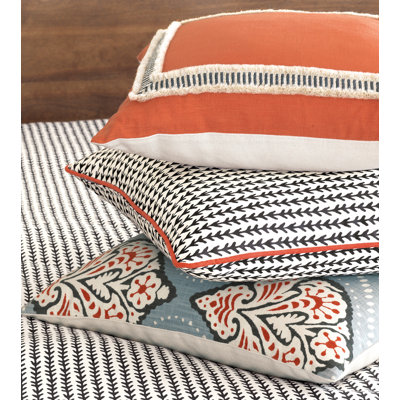 Bowie Square Pillow Cover & Insert