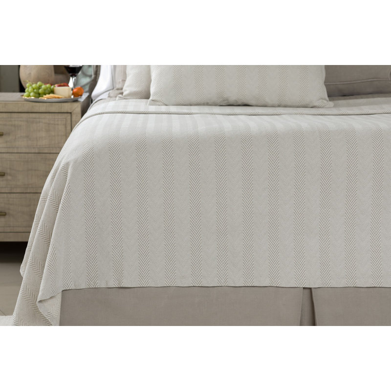 Chevron Hand Woven Blanket, King, Raffia/White