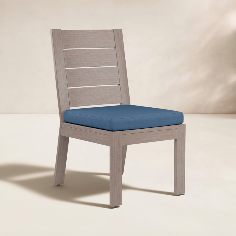 Chaise de terrasse avec coussin Laguna, Spectre indigo Sunbrella®