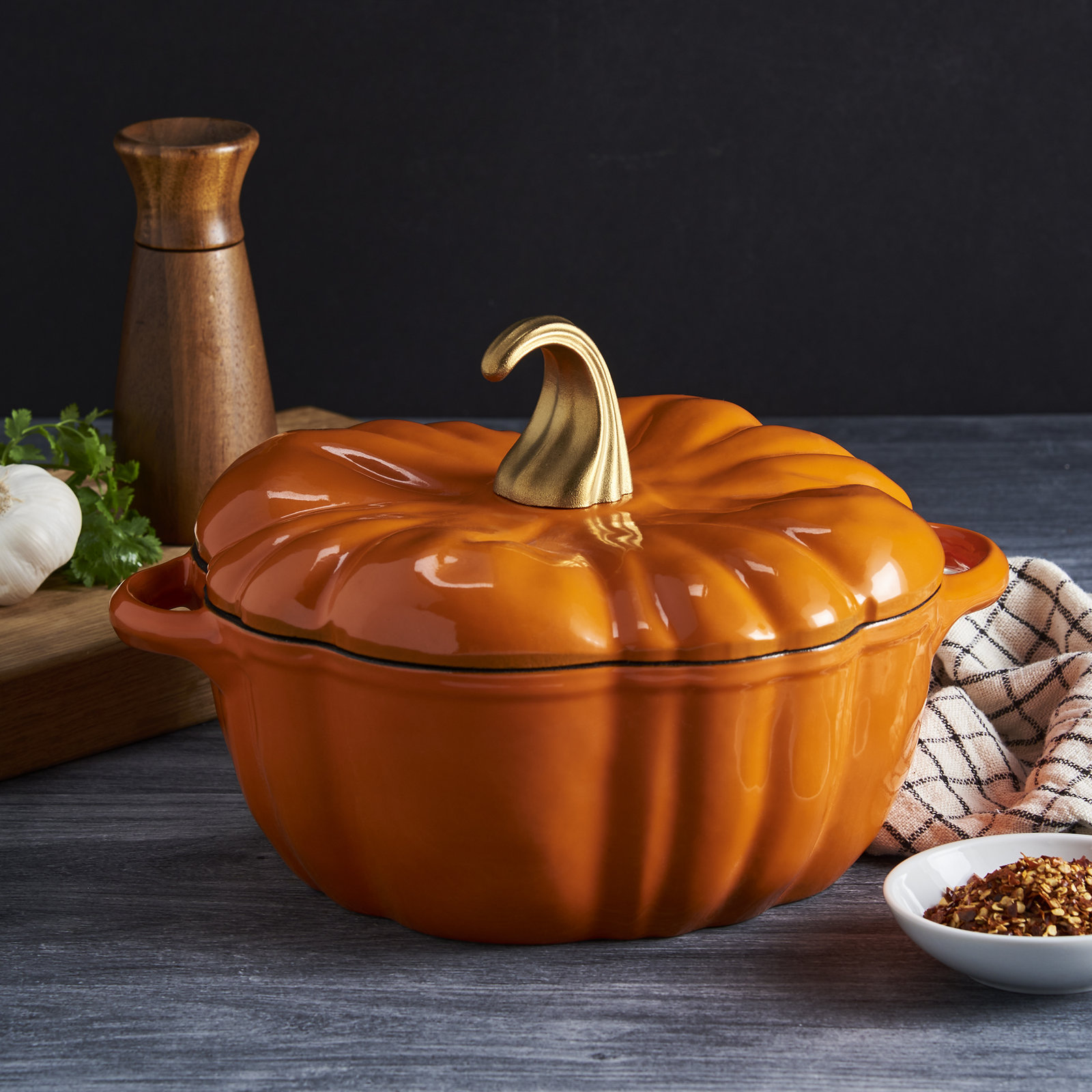 Smith and Clark Cast Iron Pumpkin Figural Dutch Oven, 4 quarts, Orange