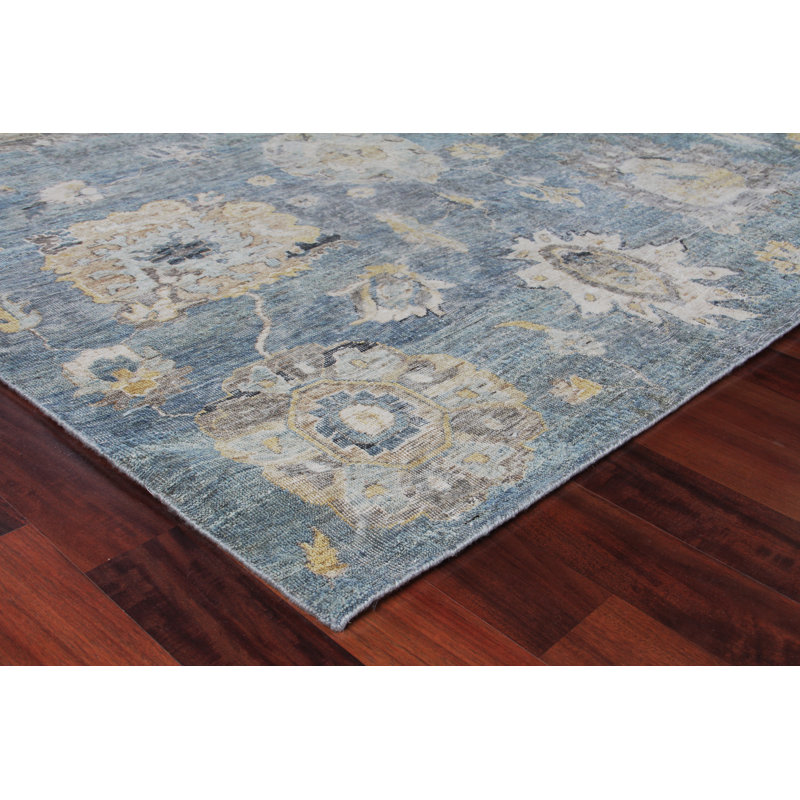 Heirloom Floral Hand-Knotted Wool Light Blue/Gold Area Rug, Rectangle 6' x 9'