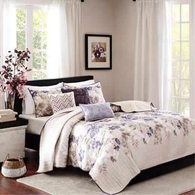 Ensemble de courtepointe imprimée très grand / très grand. Motif floral aquarelle, tissu en microfibre, 6 coussins décoratifs. Illustration, 100% microfibre, tissu facile d'entretien