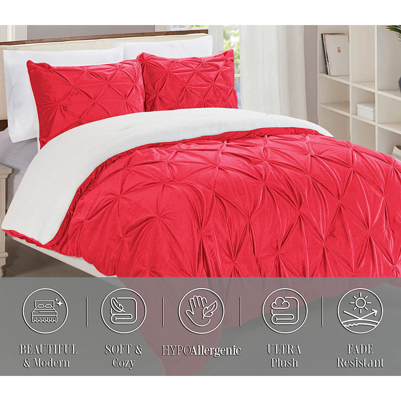 Mocassi Pintuck Sherpa Geometric Shapes Comforter, Red, King Comforter + 2 King Shams