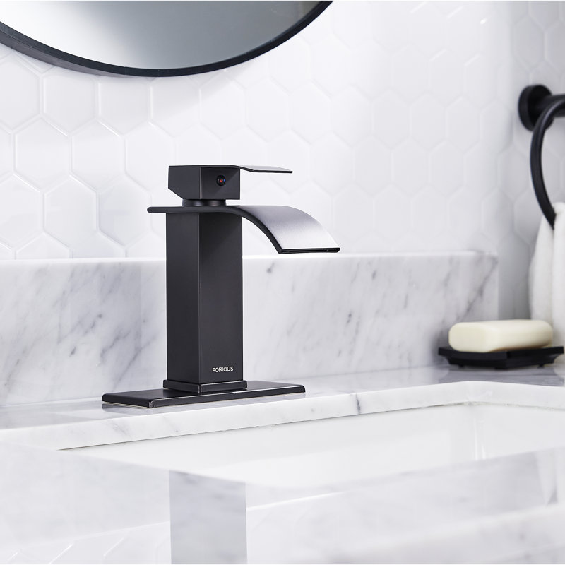 Single-handle Bathroom Faucet with Drain Assembly, Matte Black