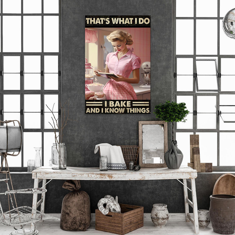 Woman I Bake 1, H 14 po x l 11 po x P 1,25 po