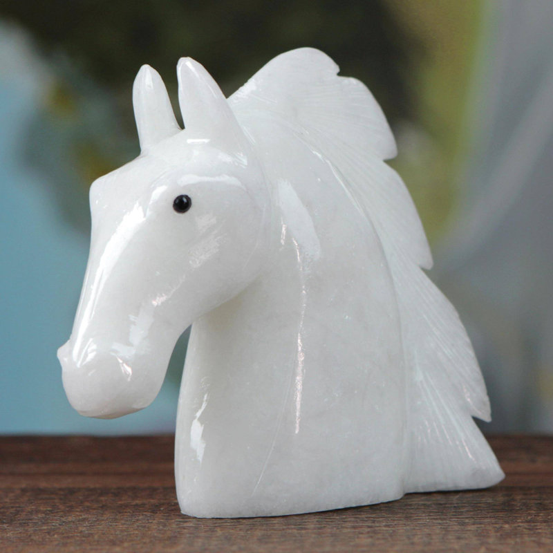 Sculpture calcite pure cheval Droitwich