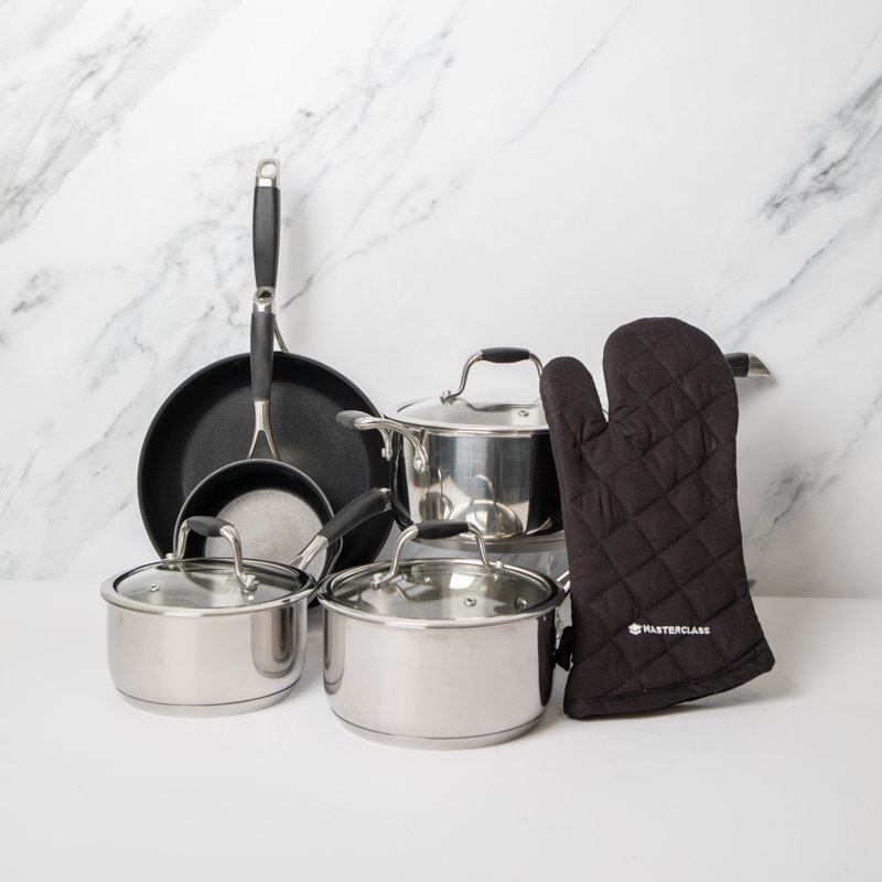 MasterClass 5 piece Pan Set with 1x Quilted Single Oven Glove