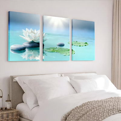 Ensemble de 3 tableaux sur toile tendue représentant des fleurs de lotus blanches et des pierres zen, pour la décoration du salon, de la chambre ou d'un spa.