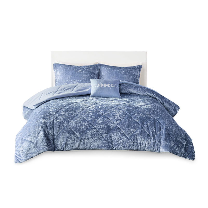 Édredon en velours bleu pervenche pour lit double / grand lit