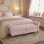Banc de lit en velours rose-131203656