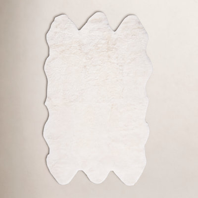 Mera White Handmade Sheepskin Rug
