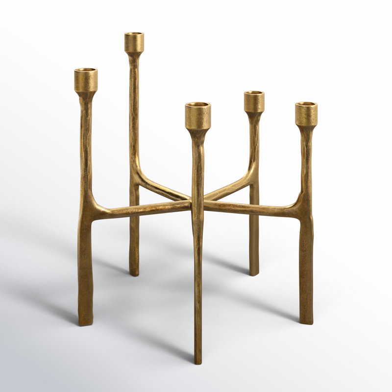 Quyn  Taper Candleholder Centerpiece