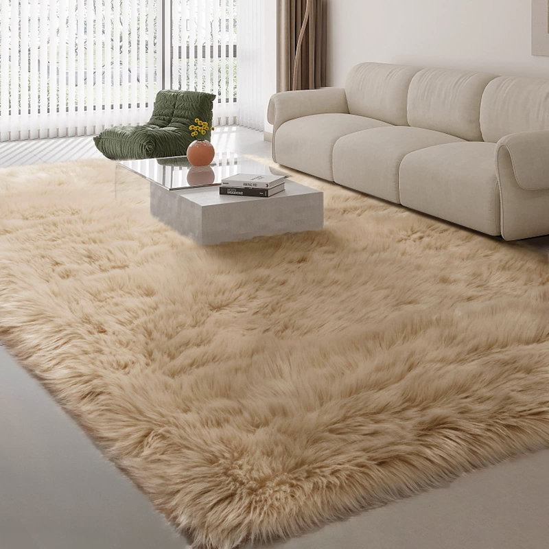 Tapis beige imitation peau de mouton de couleur unie Blakes, Rectangle 8 pi x 10 pi