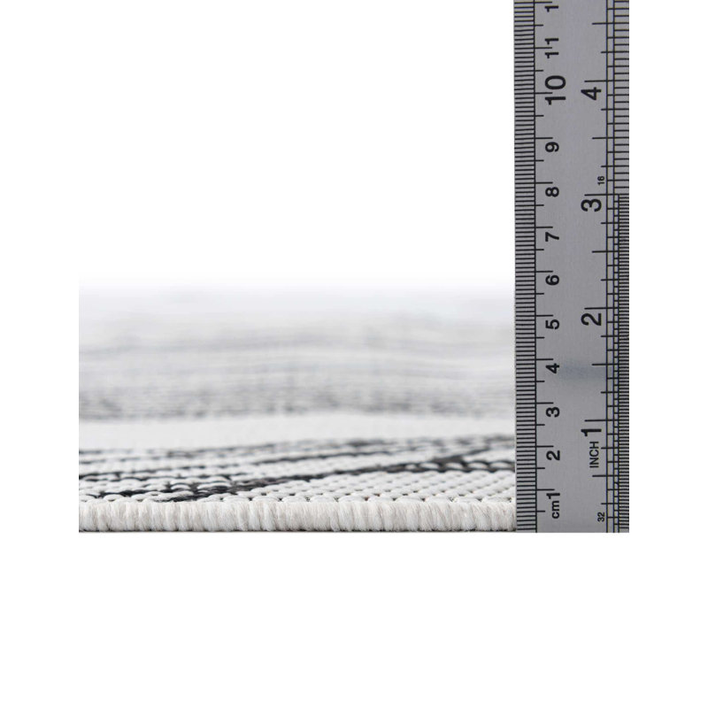 Firman Floral Indoor / Outdoor Rug, Round 13'