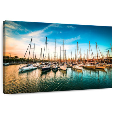 Mehar voiliers sur la marina