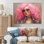 Déesse discopunk avec des cheveux roses sur toile