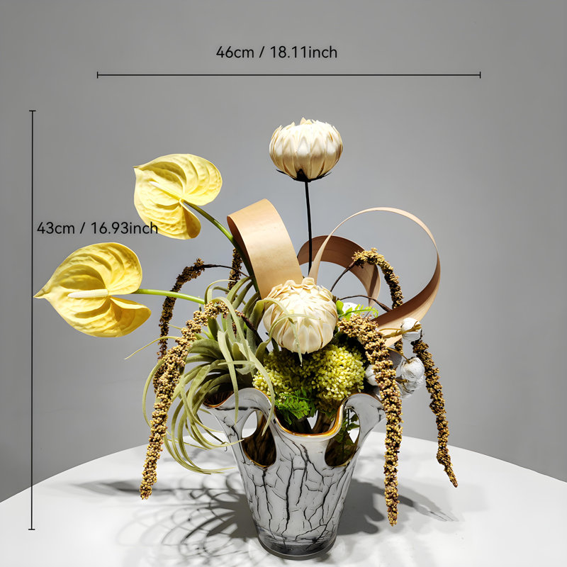 Ornements de fleurs simulées
