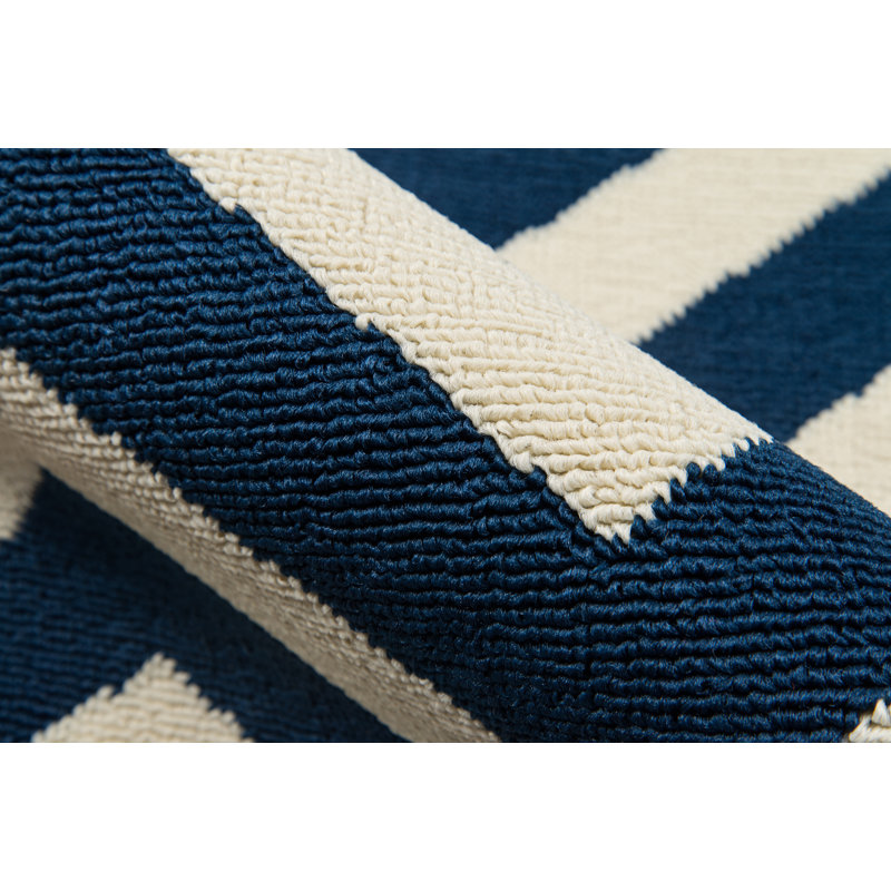 Tapis bleu marine / blanc intérieur / extérieur Irita, Rectangle 3 pi 11 po x 5 pi 7 po