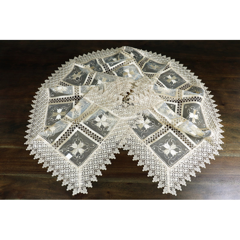 Jamal Floral Table Runner, 36" x 16"