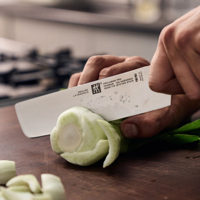 ZWILLING Pro 6.5-inch Nakiri Knife