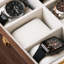 Boîte à montre en bois de noyer noir, porte-organisateur de présentation à 10 fentes avec couvercle en verre, cadeau pour hommes femmes.