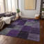 Tapis noir / mauve / gris en polyester tissé à la machine Ayush-2051294453