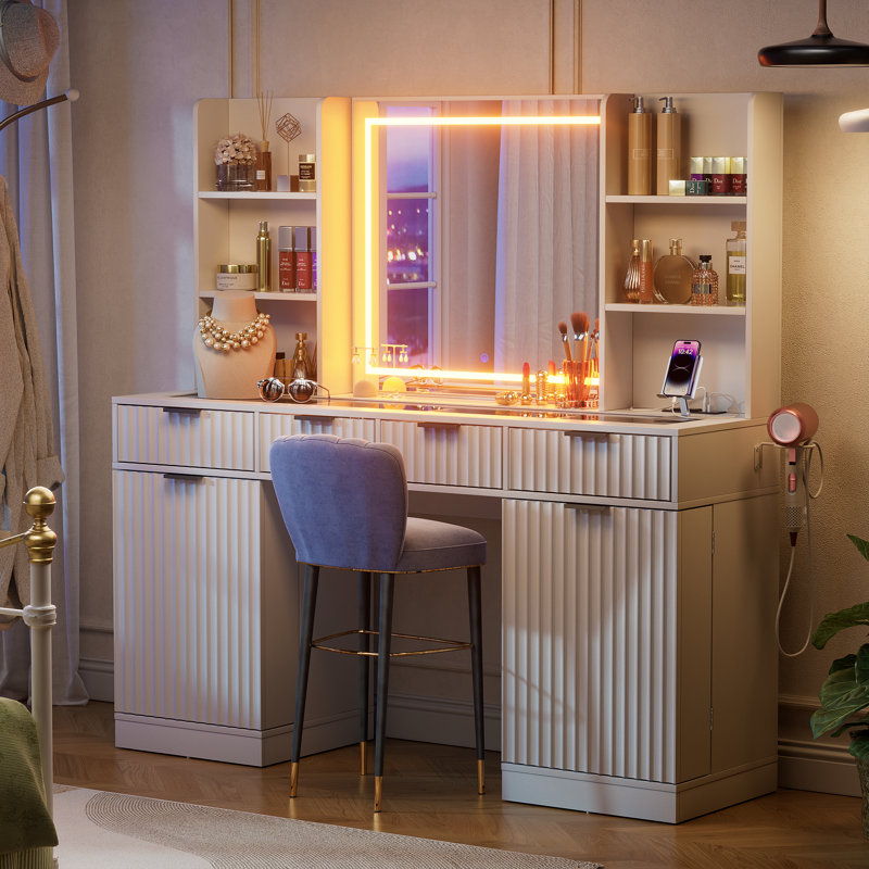 Grand bureau de meuble-lavabo cannelé de 55 po avec miroir et lumières, meuble-lavabo à plateau en verre avec station de charge, tiroirs, coiffeuse avec modes d'éclairage 3 couleurs pour la chambre à coucher, blanc