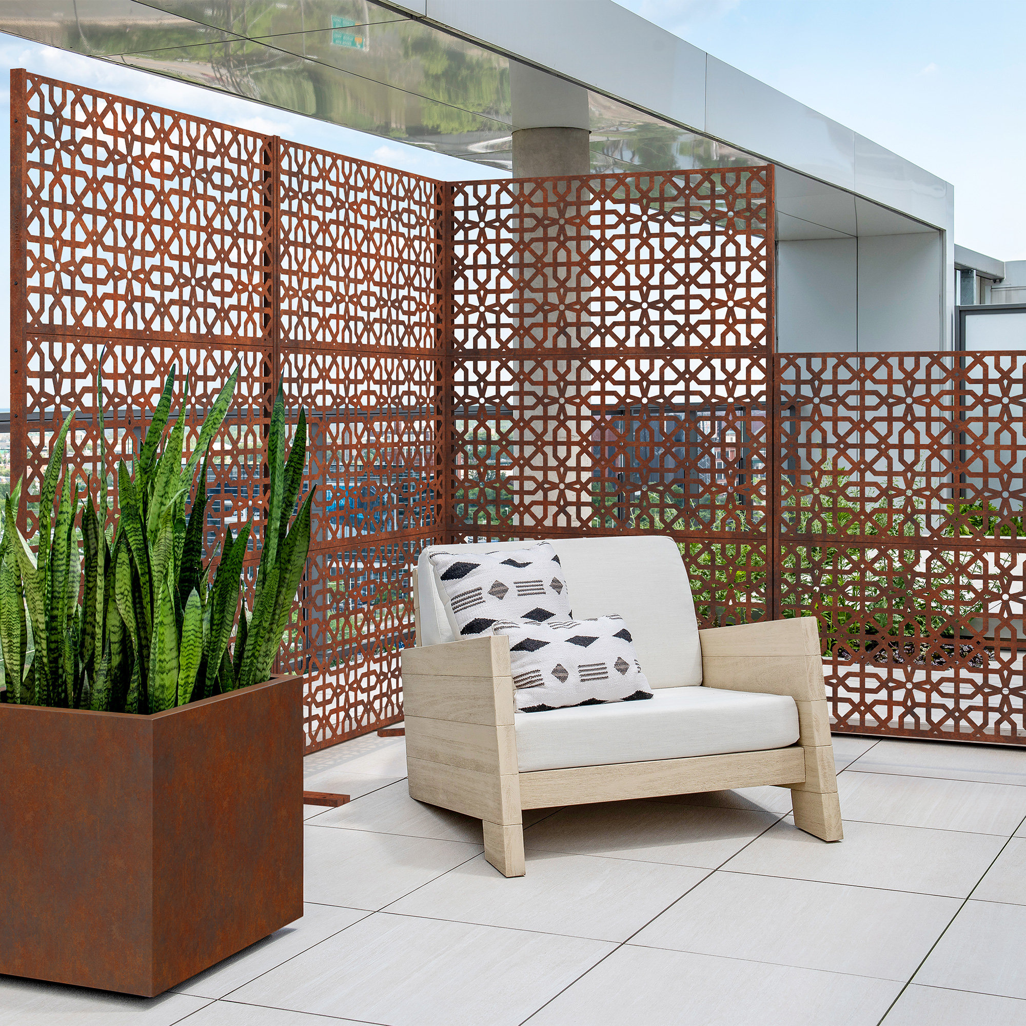 Screen Series Metal Privacy Screen, Brown