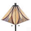 Élégante lampe de table de style Tiffany avec base en bronze huilé et abat-jour en verre teinté brun et crème