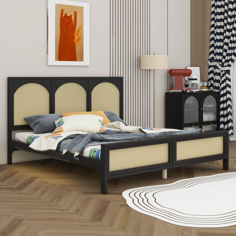 Structure de lit en rotin de bois, lit plateforme avec tête de lit, pied de lit et espace sous le lit, Black/Beige, King