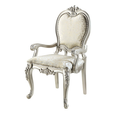 Fauteuil en tissu et champagne (2) - Capacité de poids de 220 lb. 24 po de largeur d'assise, 21 po de profondeur, 19 po de hauteur, 25 po de hauteur d'accoudoir. Coussin confortable avec densité de mousse D22. Fabrication en bois d'hévéa,