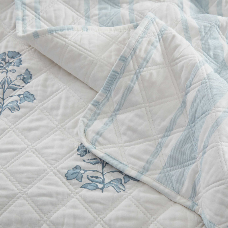 Martha Stewart Flower Block Cotton Reversible Blue Quilt Set, Queen Quilt