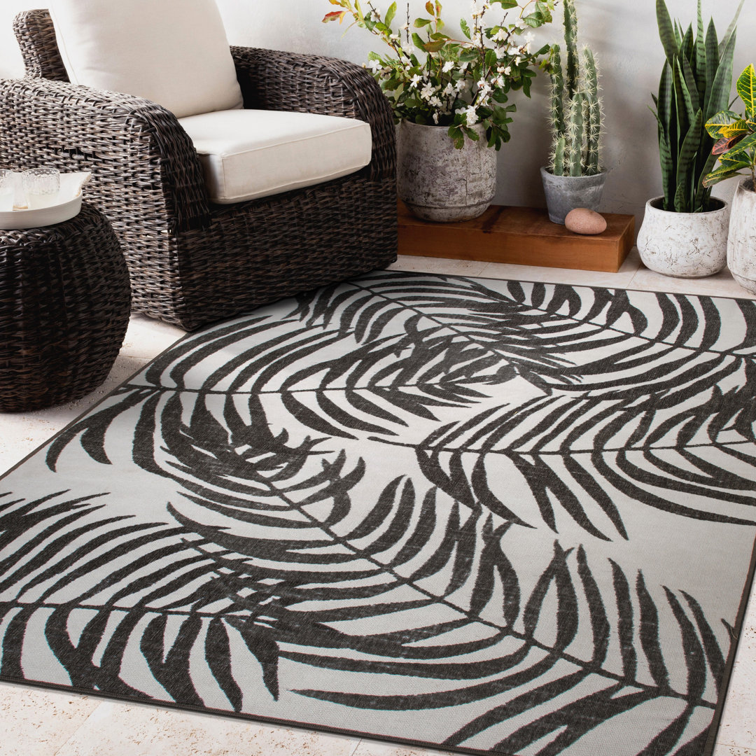 Leslee Floral Black/White Indoor & Outdoor Area Rug Beachcrest Home™ Rug