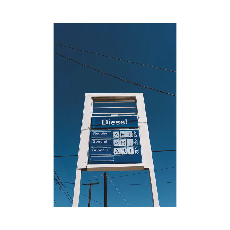 «Marfa Art» par Bethany Young, reproduction de photo sur toile tendue, H 60 po x l 40po x P 1,5 po