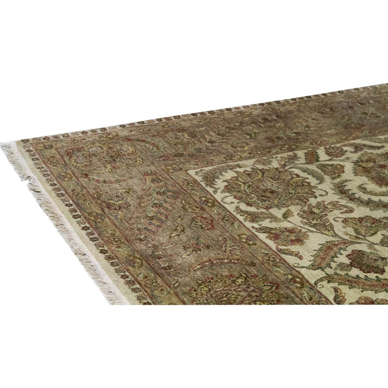 Tapis blanc / beige noué à la main