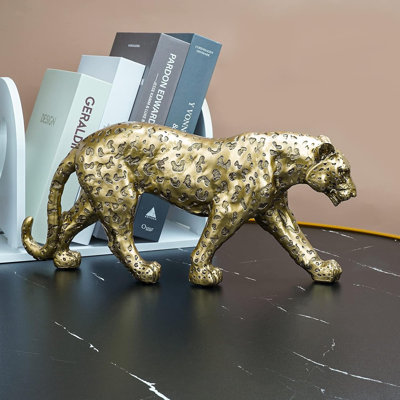 Cheetah Statue Home Decor Leopard Sculpture Resin Sitting Cheetah Figurine Desktop Table Top Ornament Decoration For Home Office (Walking-Champagne Gold)