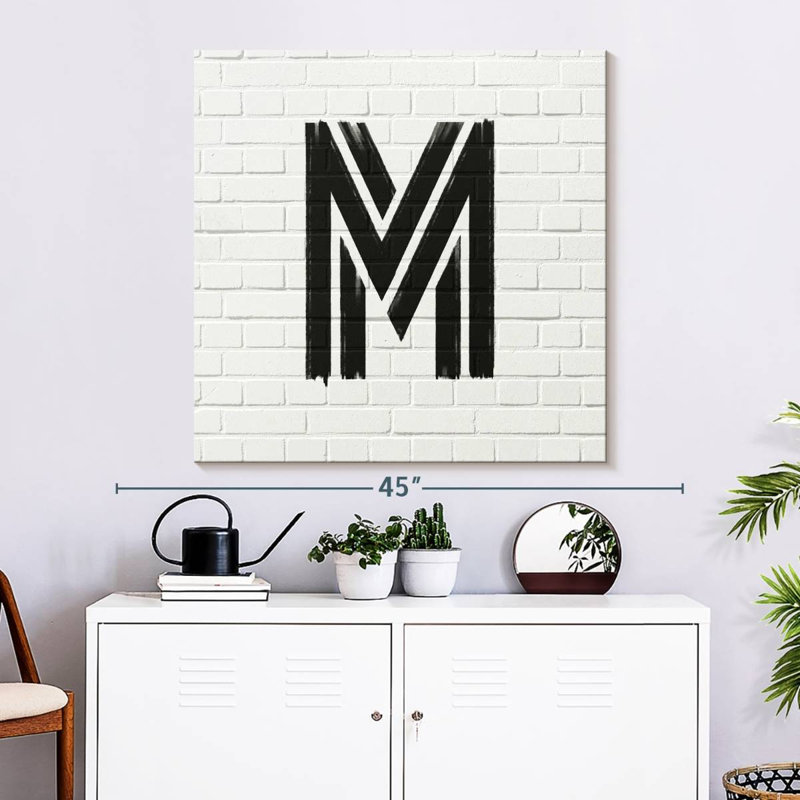 Keiri Brick M, 33" H x 33" W