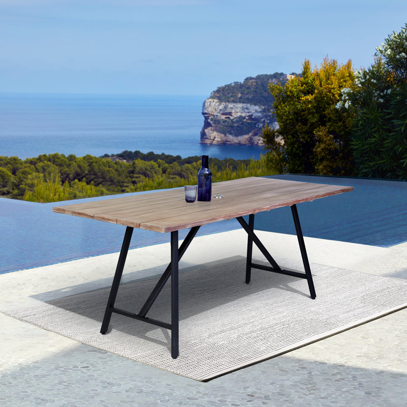Table de salle à manger d'extérieur rectangulaire en bois d'eucalyptus clair 71 po Avonna, Beige