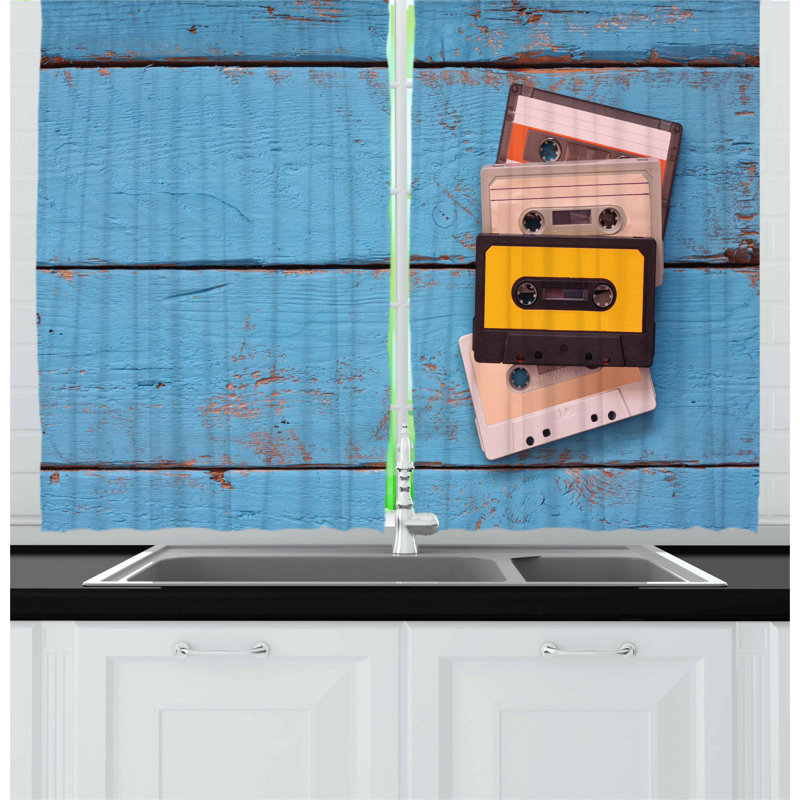 Pointed Kitchen Curtain