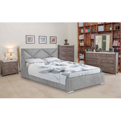 Upholstered Velvet Bed