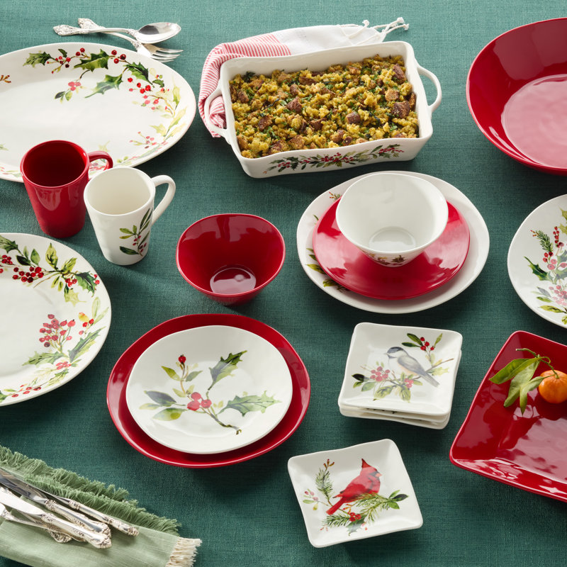 Ensemble d'assiettes à dessert Holly and Vines de 4 assiettes de Noël en grès de 9 pouces avec design botanique artistique, vaisselle élégante et lavable au micro-ondes pour le divertissement et l'utilisation quotidienne