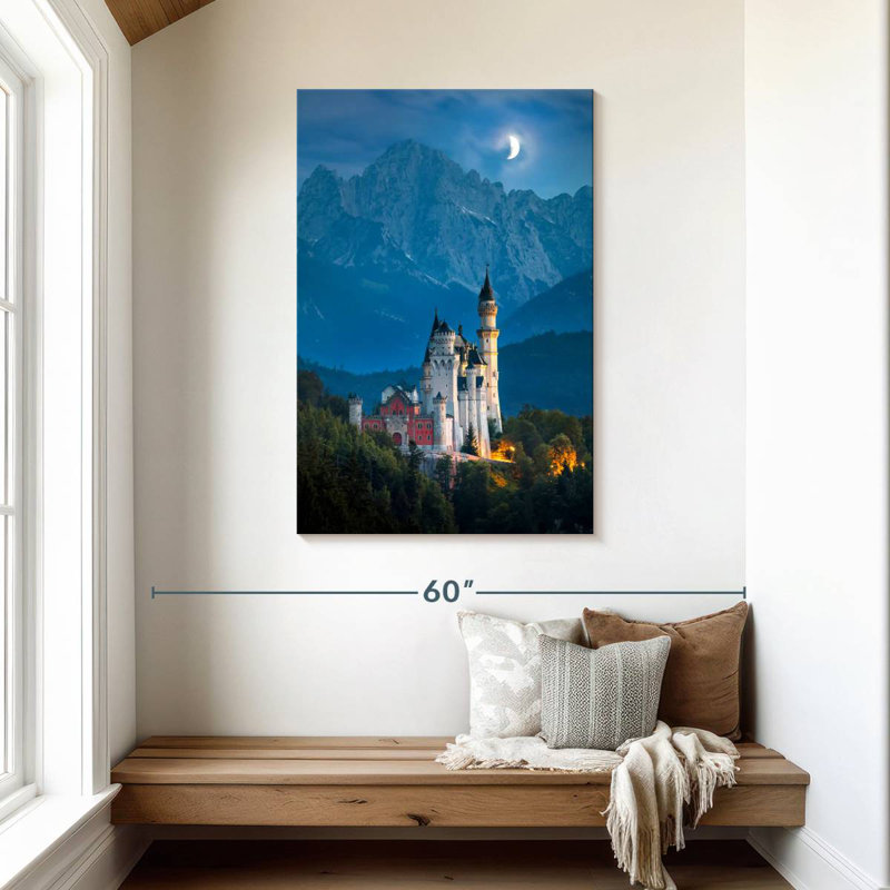 Château Lilie Neuschwanstein la nuit, H 45 po x l 30 po