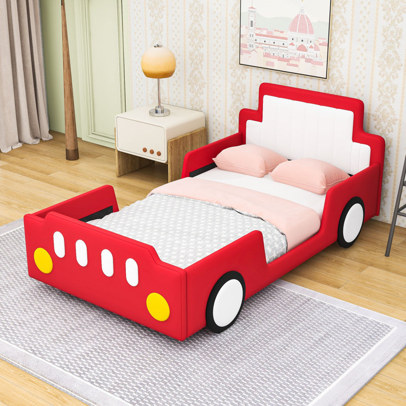Lit plateforme simple en forme de voiture de course avec roues et lattes, Rouge