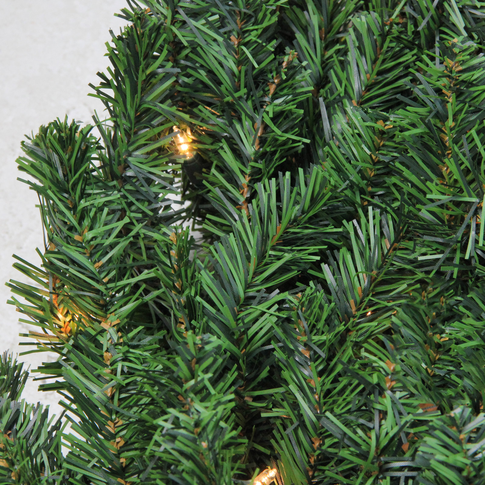 96" Pre-Lit Pine Wreath