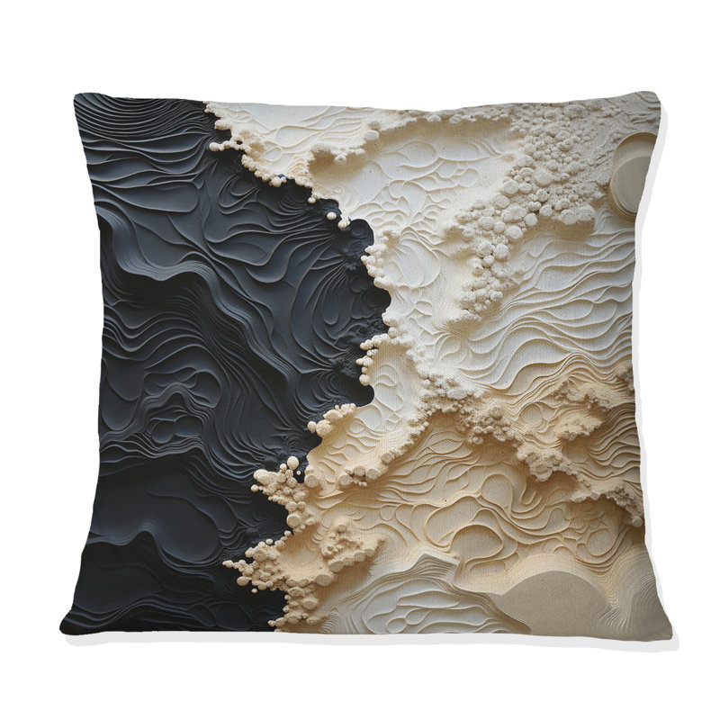 Coussin décoratif abstrait crème et noir liquide - imprimé bord de mer