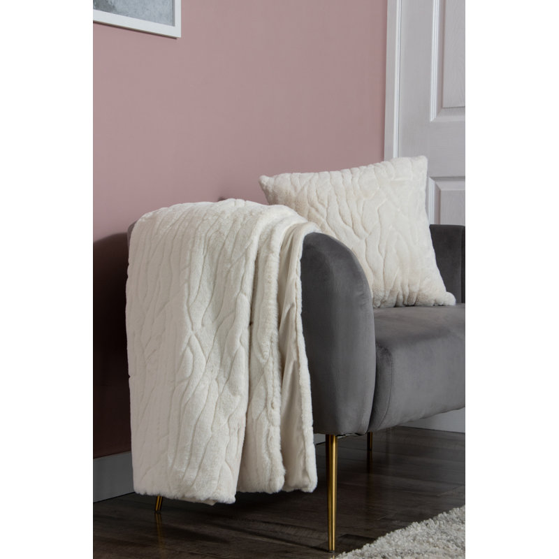 Amanzhan Throw Blanket, Cream