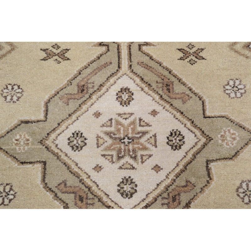 Classic Oriental Wool Area Rug, Rectangular 60 x 90cm