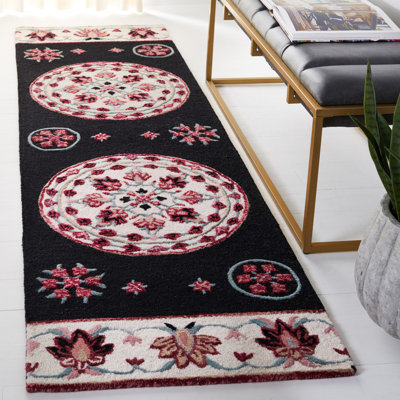 Dajsha Hand Tufted Wool Floral Rug